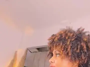 Chaturbate Adult Video Chat of _curly_girl_