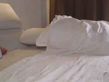 Chaturbate Best live sex cam show of ericamiracle15