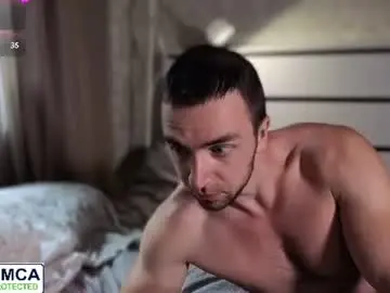 Chaturbate Free Porn Cam of your_new_boyfriend17