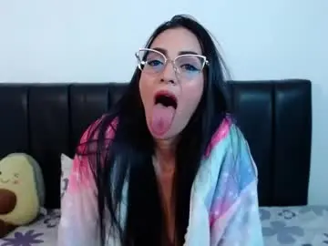 Chaturbate Live Sex Cam of karlota_hank