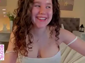 Chaturbate Live Sex Cam of ariella_sol