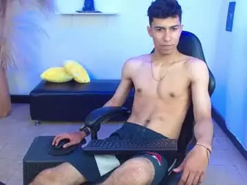 Chaturbate Sex Cam of axelcum18