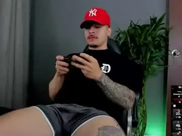 Chaturbate Sex Cam of boyc02_