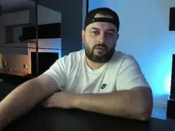 Chaturbate Live Sex Cam of dravenpeak