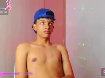 Chaturbate Nude Webcam of maxfrost1