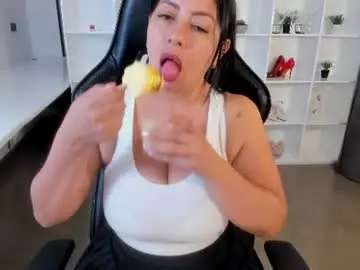 Chaturbate Free Porn Cam of natural_bigboobs