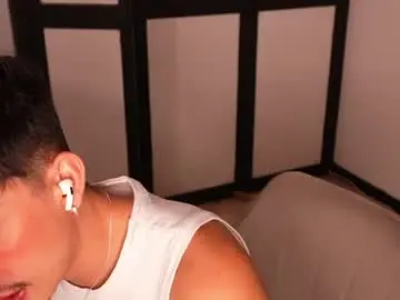 Chaturbate Nude Webcam of sweettaaron