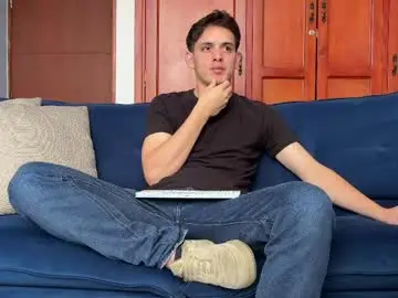 Chaturbate Live Sex Cam of liam_enzho