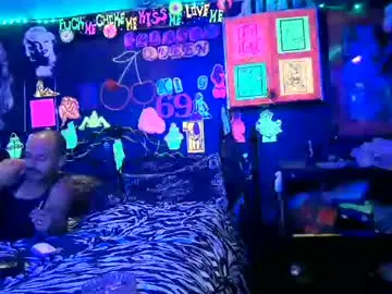 Chaturbate Live Porn of queen_splashh_420