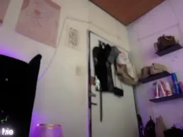 Chaturbate Free Porn Cam of lily_ash