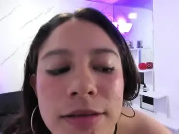 Chaturbate Nude Webcam of maramartinez_