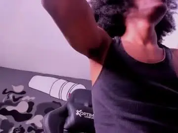 Chaturbate Live Sex Cam of bryxon777