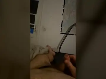 Chaturbate Live Sex Cam of solobigboy11