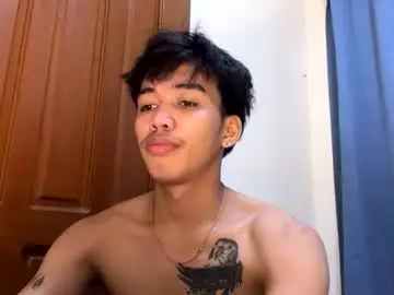 Chaturbate Adult Video Chat of hot_kianxx