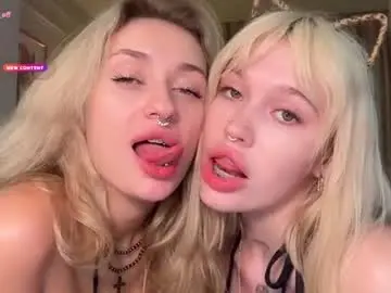 Chaturbate Nude Webcam of golden_alinee