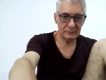 Chaturbate Live Sex Cam of cucaio18