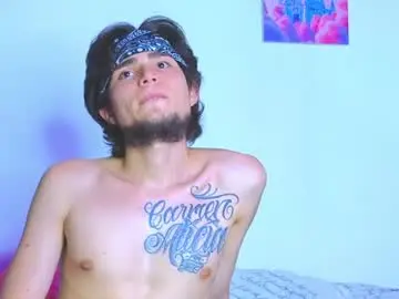 Chaturbate Live Sex Cam of holy_taby_
