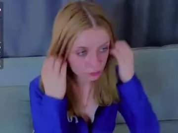Chaturbate Best live sex cam show of sylviepetgrave