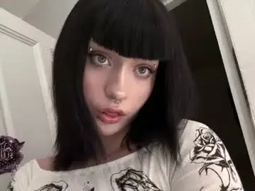 Chaturbate Live Sex Cam of vailyreb