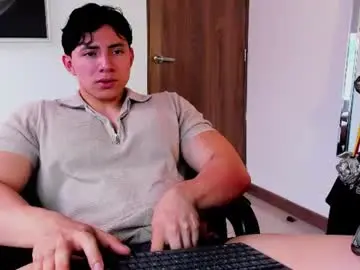 Chaturbate Sex Cam of alexander_classy