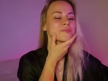 Chaturbate Live Sex Cam of cutie_xoxo_