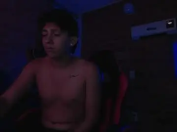 Chaturbate Private Sex Chat of ethann2_