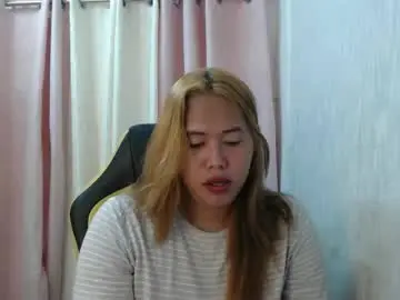 Chaturbate Live Sex Cam of sexy_sofie02