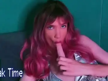 Chaturbate Free Porn Cam of translustybabe