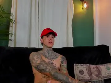 Chaturbate Free Porn Cam of aron_ford