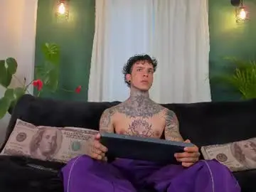 Chaturbate Sex Chat of aron_ford