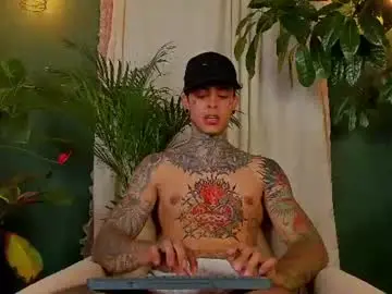 Chaturbate Free Porn Cam of aron_ford