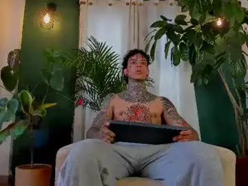 Chaturbate Sex Chat of aron_ford