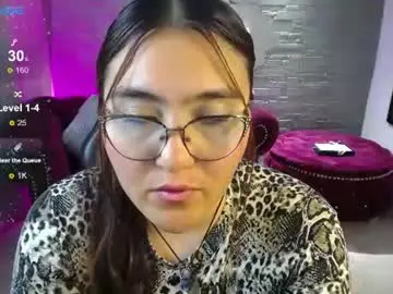 Chaturbate Best live sex cam show of diamondfox_m