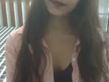 Dscgirls Nude Webcam of Simranlove