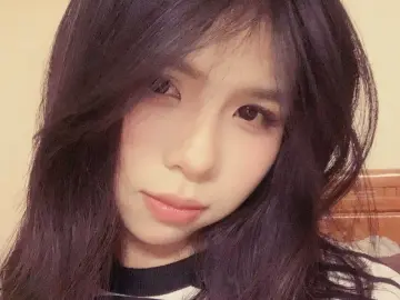 Imlive Sex Chat of Flora28