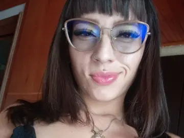 Imlive Nude Webcam of Axia6Catherine9