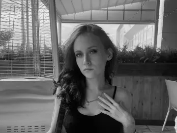 Imlive Adult Webcams of Julia_Keller