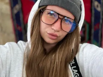 Imlive Live Sex Cam of marinet