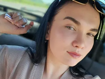 Livejasmin Free Porn Cam of MelindaHeid