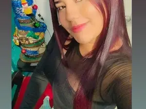 Myfreecams Free Porn Cam of Paola_curvess