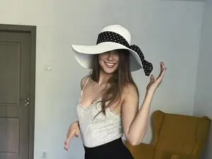 Myfreecams Free Live Porn of Elvira
