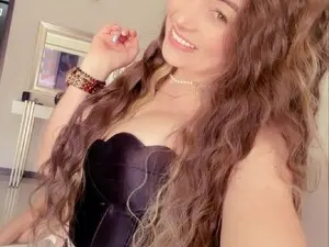 Myfreecams Sex Cam of Isis_queen_
