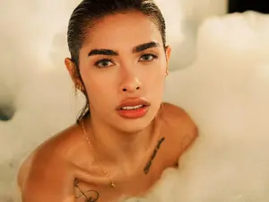 Myfreecams Live Porn of Mia_reevess