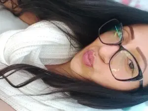 Myfreecams Free Porn Cam of samy_love31