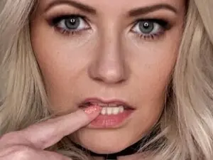 Myfreecams Adult Webcams of Khloe_