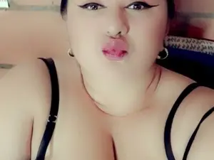 Myfreecams Sex Cam of Ema_gomez