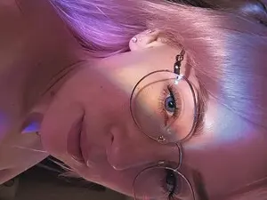 Myfreecams Sex Cam of NahlaHoney