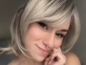 Myfreecams Sex Chat of Reige