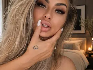 Myfreecams Adult Webcams of Blondeceline