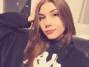 Myfreecams Sex Chat of YanaMeoww